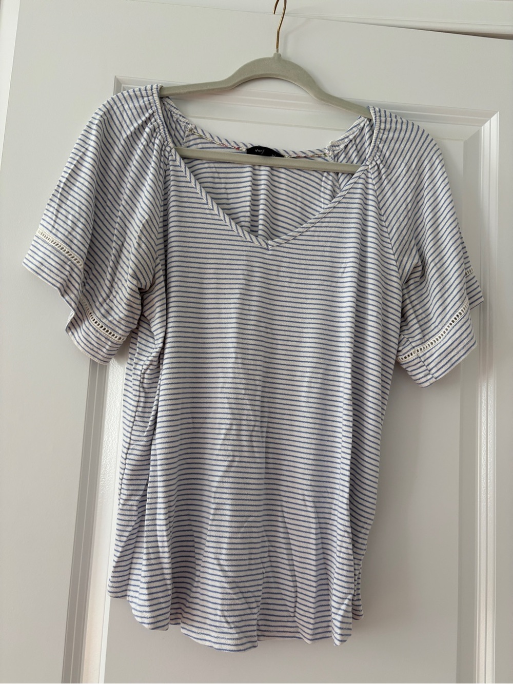 Verve Ami White & Navy Striped V-Neck Short Sleeve Top